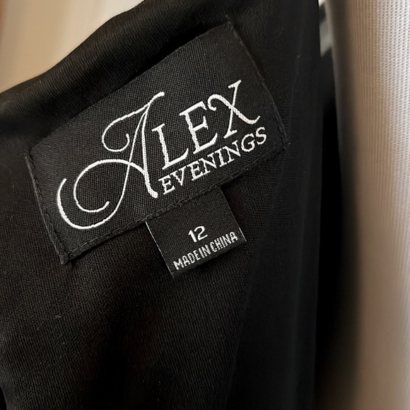 Alex Evening Black Cold Shoulder Dress - Picture 4 of 10